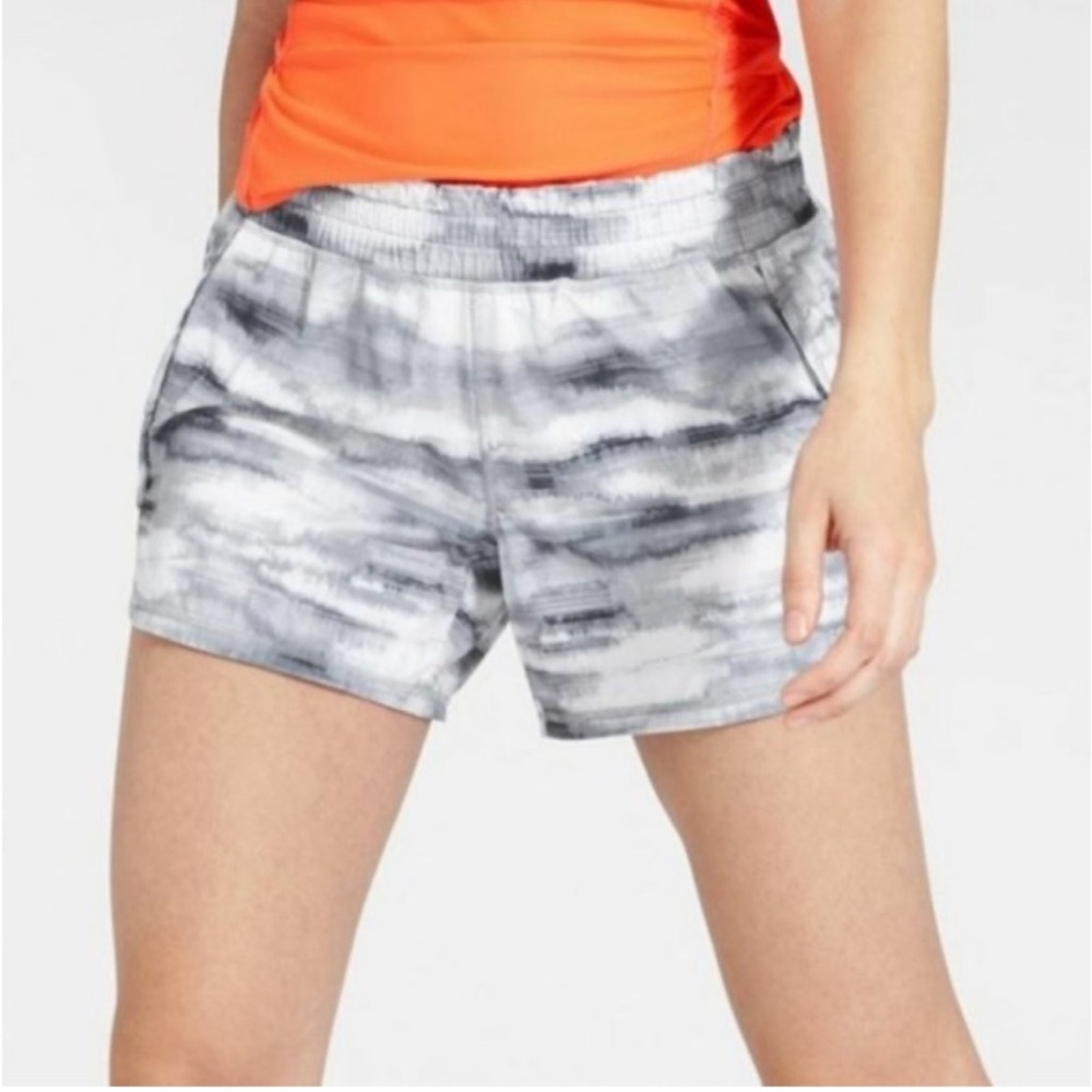 Athleta Racer Run Tie Dye shorts, size XS